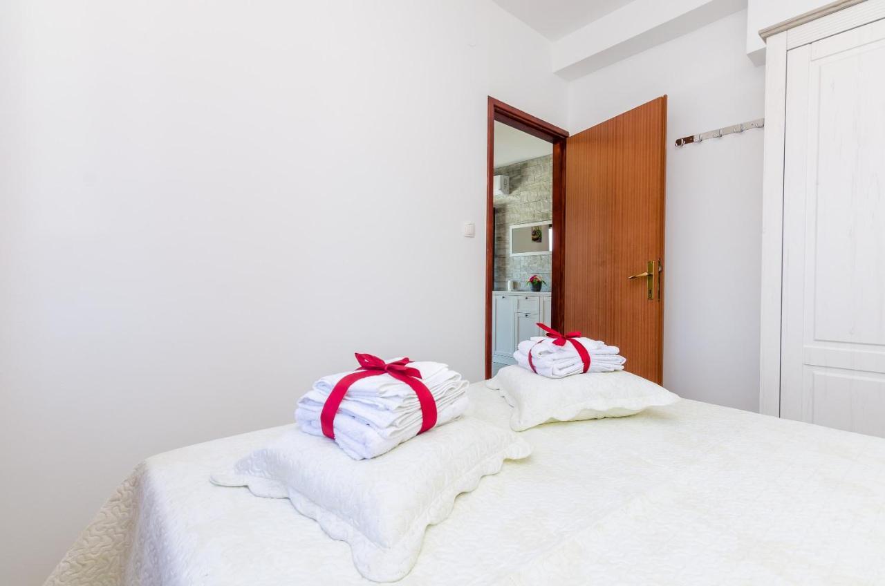 Apartments Melany Slano Bagian luar foto